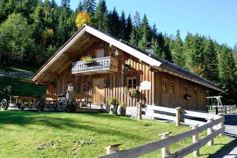 Appartment Scheiber レオガング エクステリア 写真